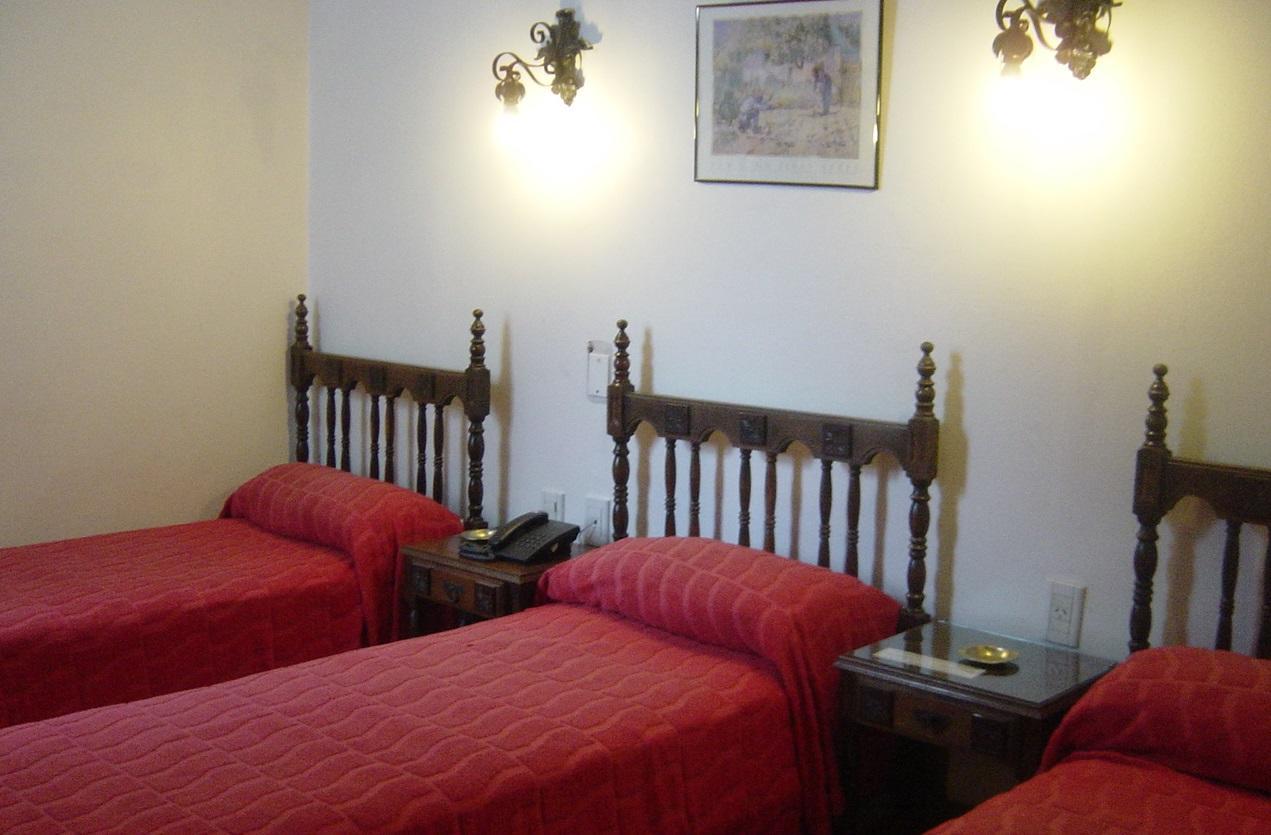 Emperatriz Hotel Familiar Santa Fe Bagian luar foto